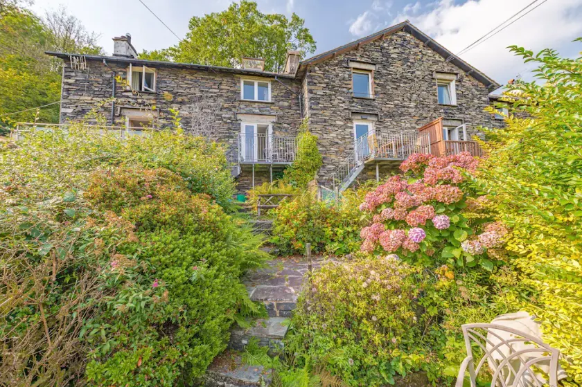 Sun Cottage with stunning lake views, Coniston - Image 1