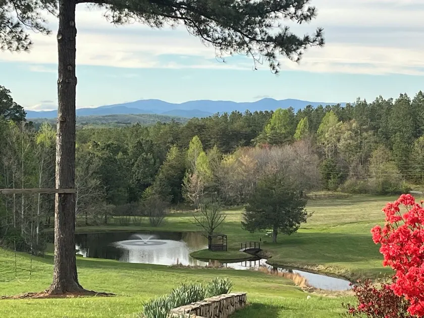 In der Nähe der Liberty University, Lynchburg, Blue Ridge Mountains, Central Virginia - Image 1