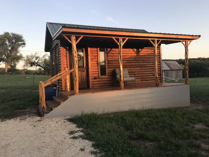 Crooked Creek Cabin 4 - Image 1