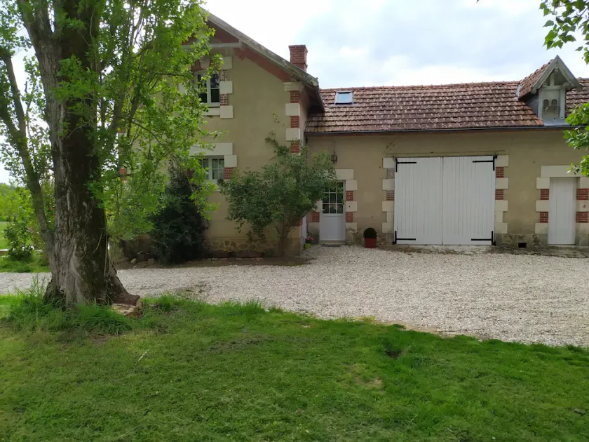 GITE on a 2-hectare estate with tennis court and private pool - Image 1