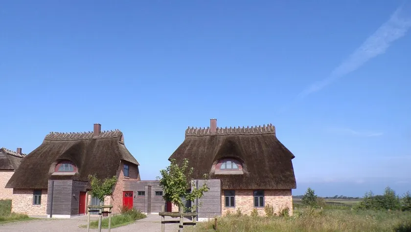 Malerhaus Torfstich, das Reetdach Doppelhaus für 4-5 Personen& Direktem Seeblick - Image 1
