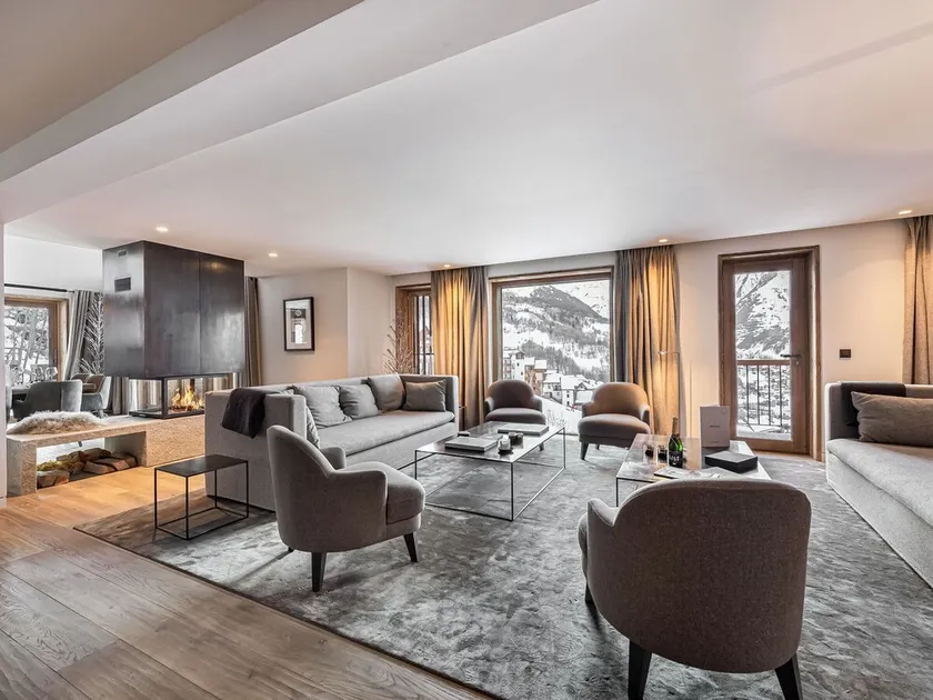 Chalet skis aux pieds avec bain nordique, 12/14 pers, chef inclus - Image 1