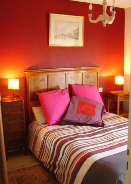 Residential flat in center town - Image 1