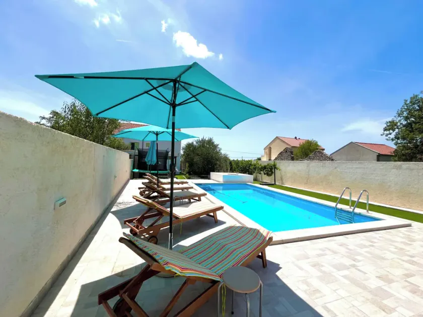 Holiday Home Mary with Pool - Image 1