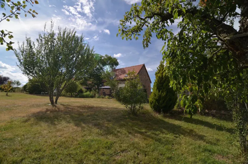 Vidunderligt roligt sommerhus omgivet af natur - Image 1