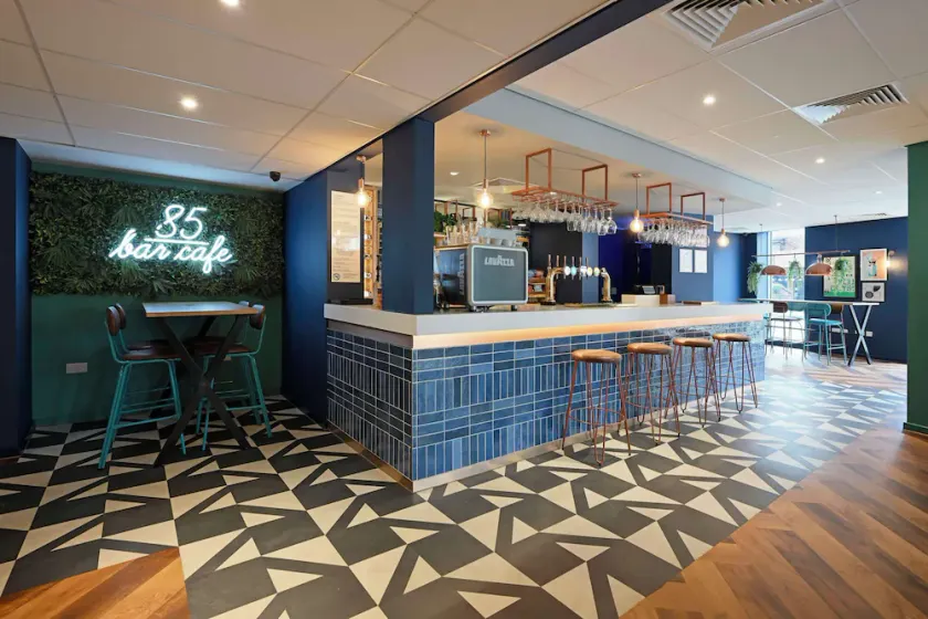 Travelodge London Central Waterloo - Image 1