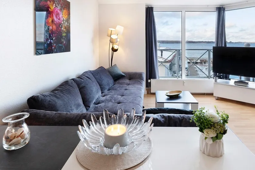 Apartment 'Panorama 10' with Sea View, Balcony and Wi-Fi - Image 1