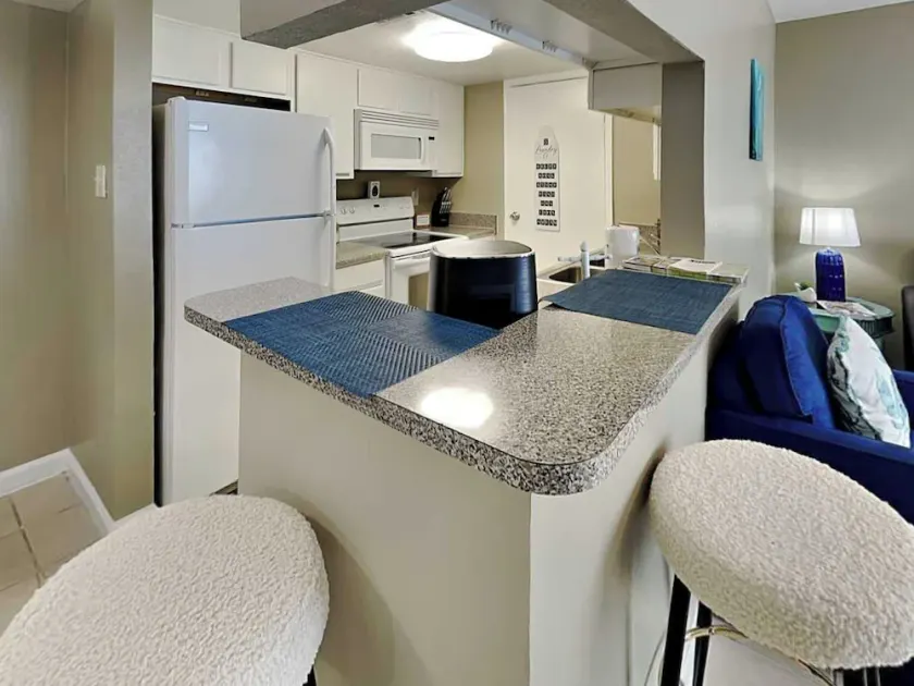 Babe's Place by Ryson Vacation Rentals - Image 1