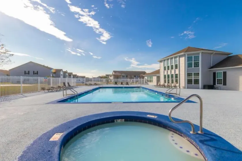 Cozy Condo Near Baseball Fields and Zoo- Pool | Tennis Courts | Pickleball - Image 1