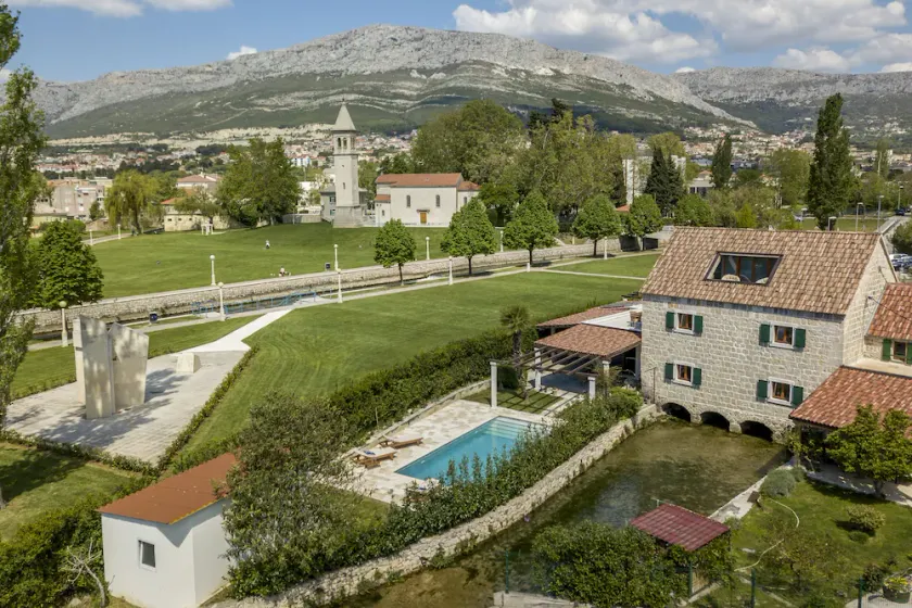 Villa Draga, Wunderschöne Gartenparadies-Poolvilla in Split-Dalmatien - Image 1