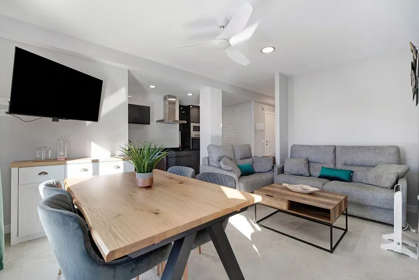 Ferienwohnung \"Refugio del Mar\" mit Meerblick, Gemeinschaftspool und WLAN - Image 1