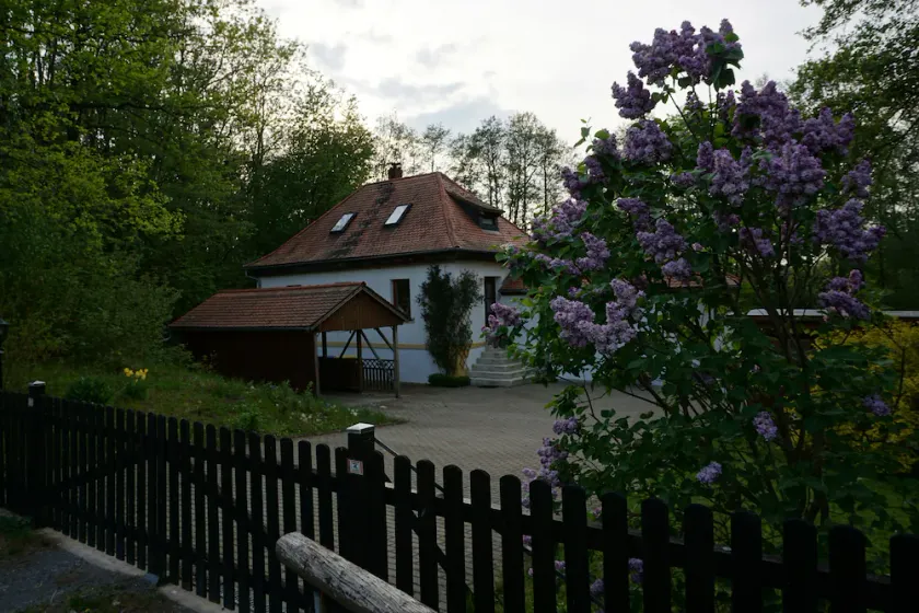 Nature cottage by the lake with river access, river hikes in the Fichtelgebirge  - Image 1