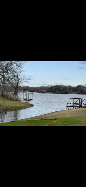 Emma’s Hideaway<br>Country living with private dock - Image 1