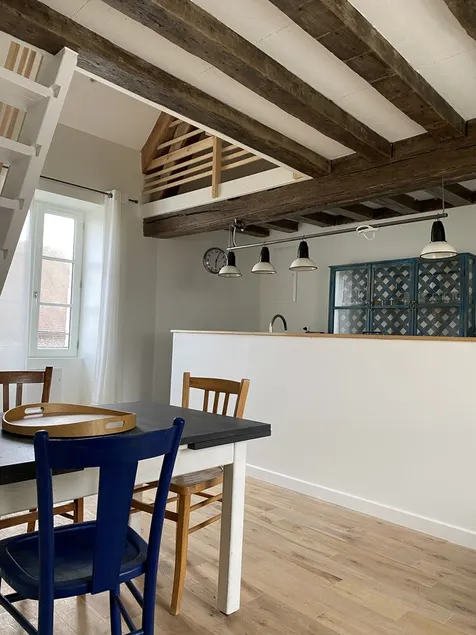 Condo - Image 1