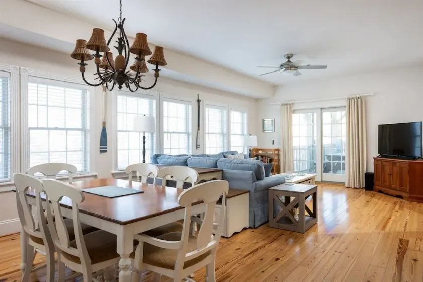 Steps from the Beach - Spacious Condo with Amenities - Image 1