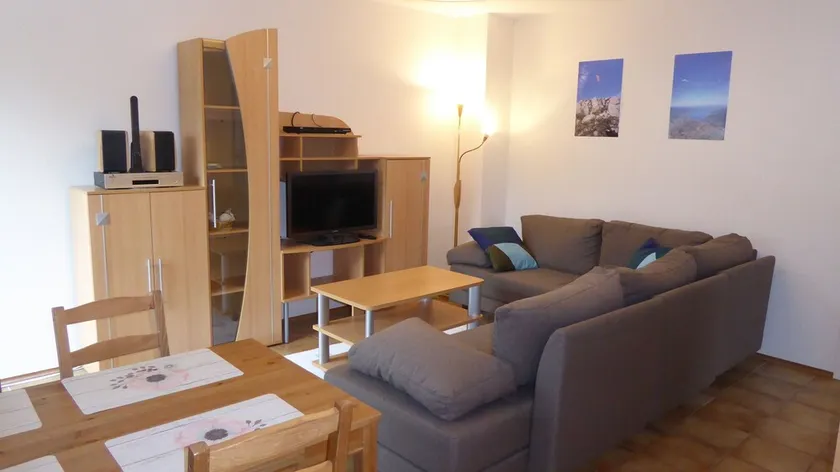Neue Ferienwohnung zw. Bad Tölz und Tegernsee bis 4 Personen - Image 1