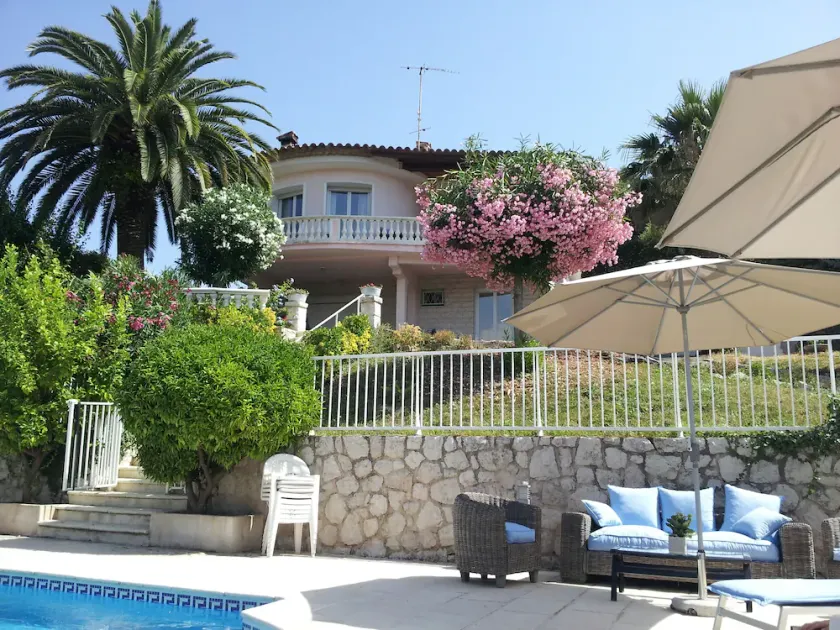 Schöne, helle Villa mit privatem Pool und Pool House, Boules Court, - Image 1