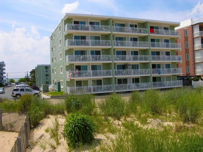 Worcester House 302-oceanfront 51st St- Elev- W/d- AC - Image 1