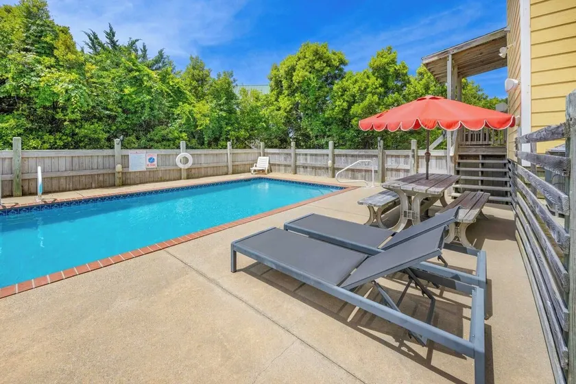 Oceanview Home w/ Saltwater Pool, Hot Tub, Game Room, Basketball. It's So Right! - Image 1