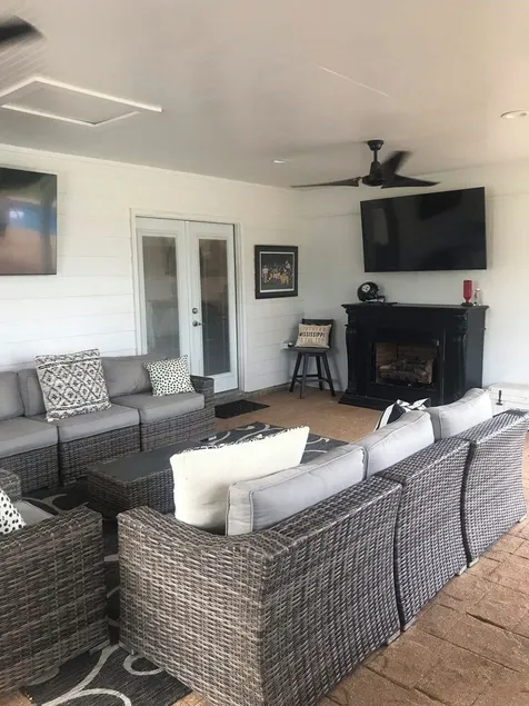 Cozy, country living with plenty of privacy and fun things to do! - Image 1