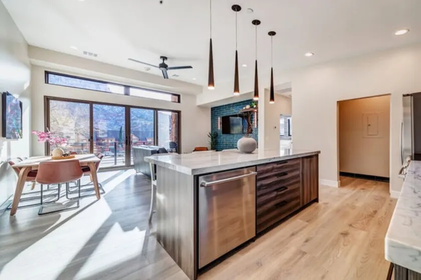 LaFave-Luxury Suite at Zion: The Sentinel - Image 1
