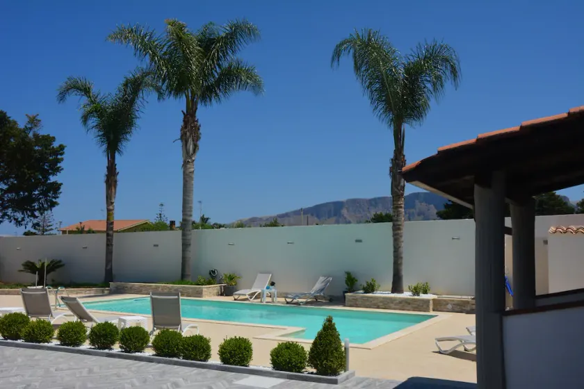 Villa mit Pool 800m vom Meer Trappeto 8 Plätze - Image 1