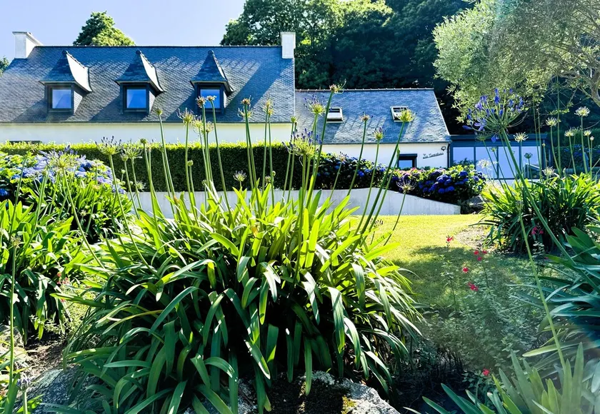 \"Les Camélias\" Vacation Rental - Private Spa - Lush, Green Setting - Trestel Beach - Image 1