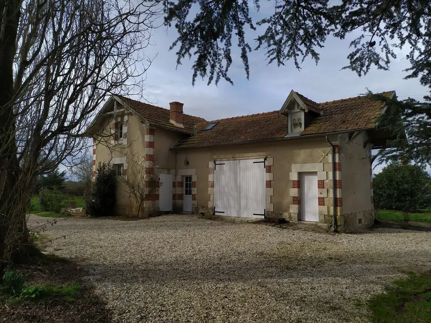 TOTALLY INDEPENDENT HOUSE on 2 hectares FOR 5 PEOPLE - Image 1