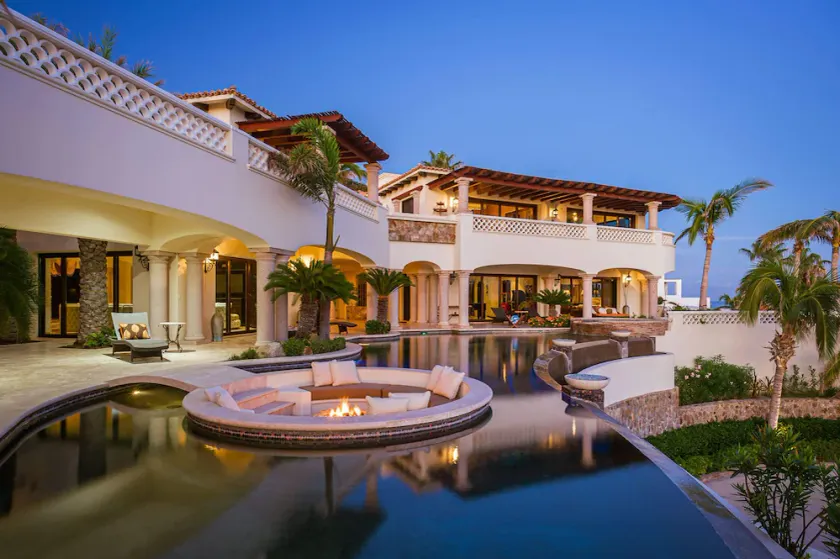 Stunning 5BR Villa Sandcastle includes Jacuzzi , Heated Pool, & Gourmet Kitchen + More! - Image 1