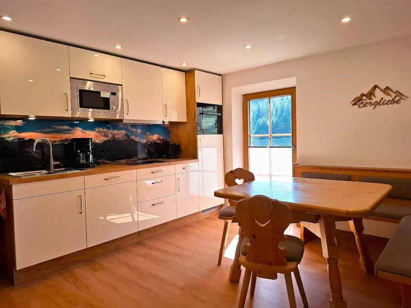 Ferienwohnung Gipfelglück - Bergidylle mit Umlaufendem Balkon für 1-4 Personen - Image 1
