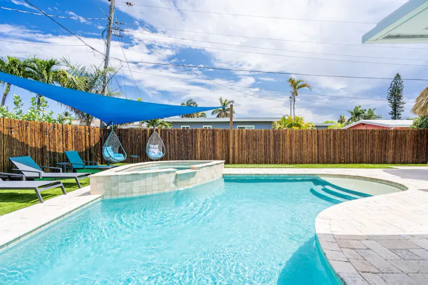4-bedroom vacation home just 24 minutes from Las Olas Beach - Image 1