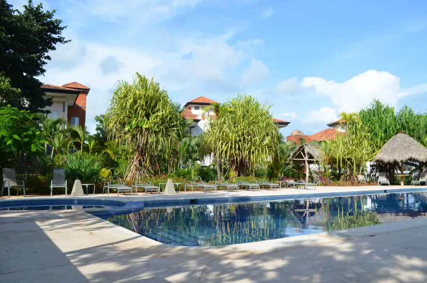 Gorgeous Resort-Style Luxury Accommodation in Tranquil Esterillos Este - Image 1