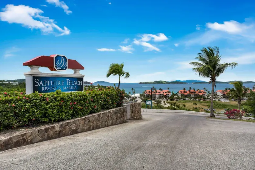 Beach Front Villa with Down Island View - Priceless! - Image 1