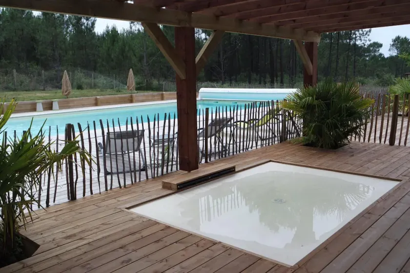 Chalet Atypique au Cœur de la Forêt de Pin - Image 1
