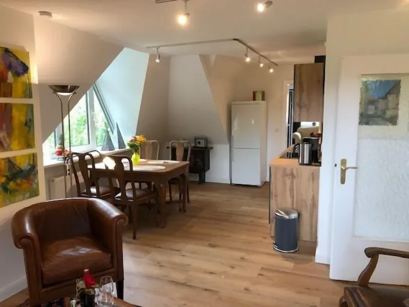 \"Family\" apartment (85 m²) with a balcony and access to the garden - Image 1