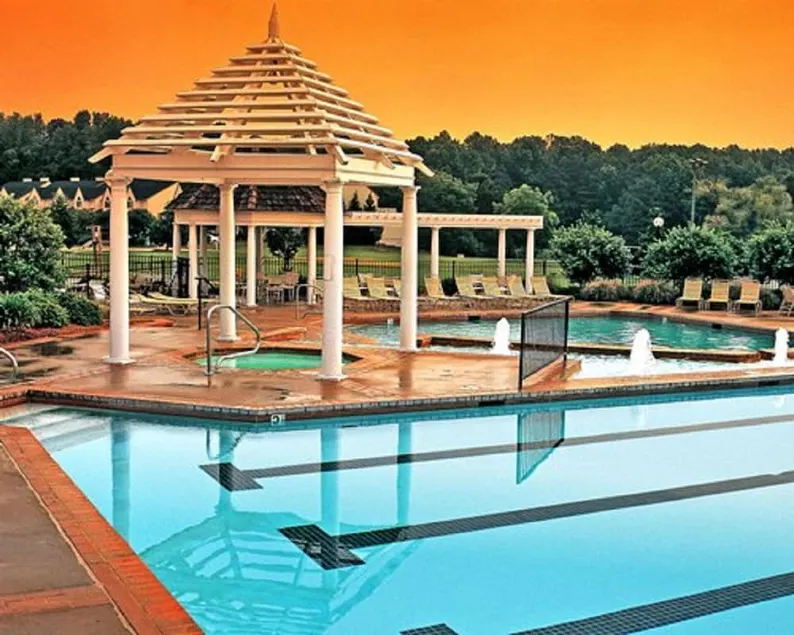 1 BDRM~ BUSCH GARDENS 8 MILES~ INDOOR/OUTDOOR POOLS~PLAYGROUND~TENNIS~HIKING - Image 1