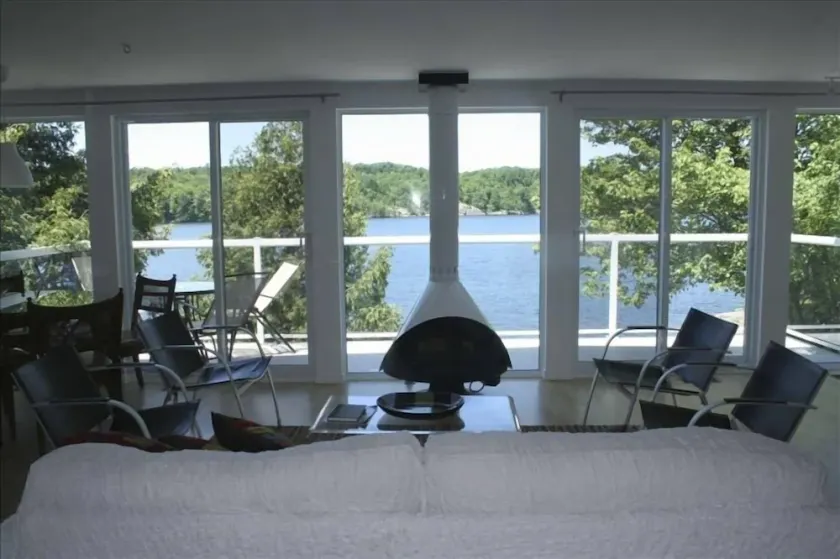 Lakefront génial: 2 br moderne, c / a, frplace, vue - Image 1