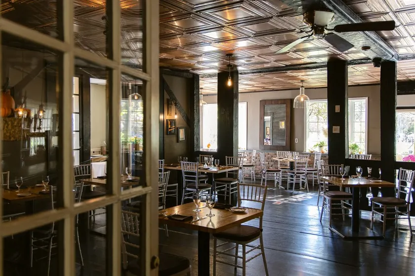 Crabtree's Kittle House Restaurant and Inn - Image 1