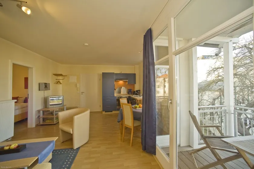 App. 2 - Thunderbolt - Villa Am Steinbach in the historic center - 150m to the Baltic Sea - Image 1