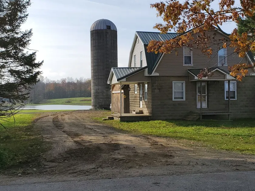 The Hanson House in beautiful Chautauqua County - Image 1