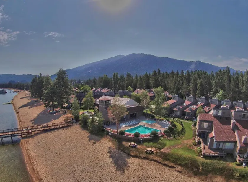 Étapes vers le lac ... Ski & Beach Peaceful Retreat ... 2 Bed + Loft - Image 1