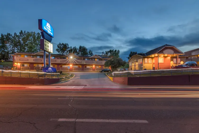 Chinook Value Inn - Image 1