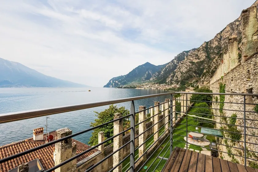 Apartment 'Alba' with Lake View, Wi-Fi and Air Conditioning - Image 1