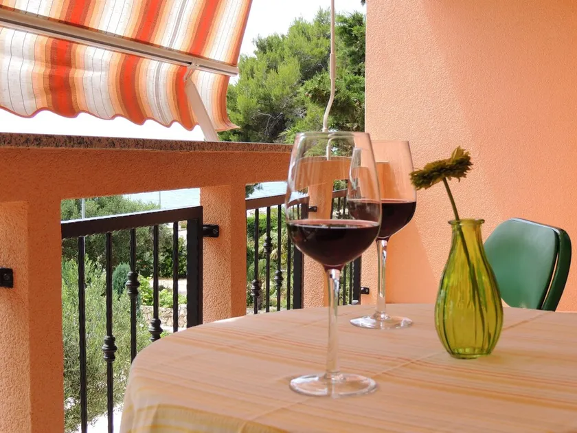 Experience the holiday in the warmth of home at Apartments Denona-Novalja - Image 1