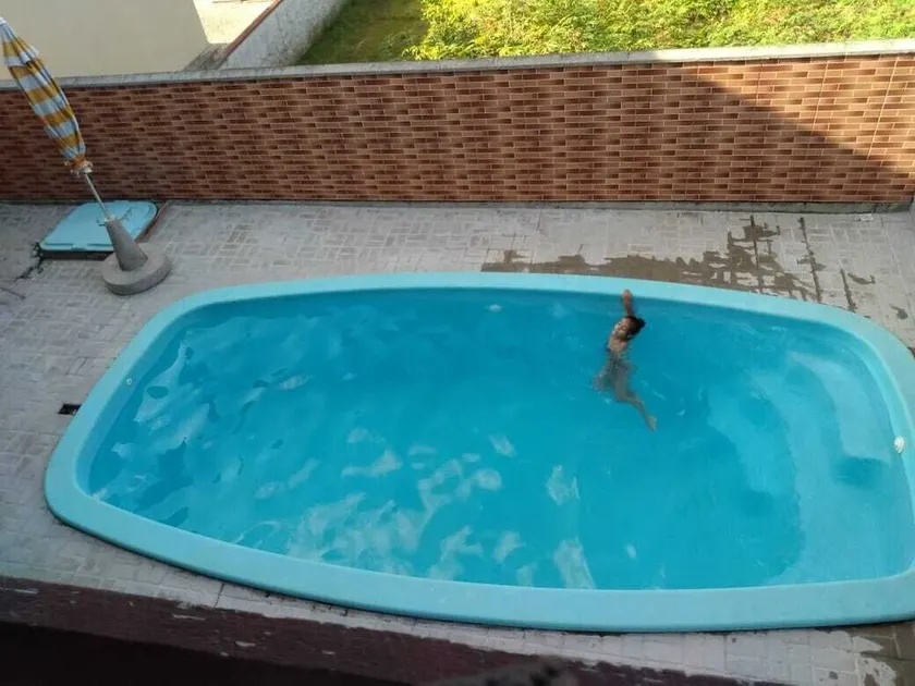 Casa com Piscina - Image 1