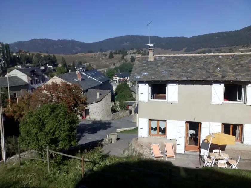 House of karakter, smagfuldt renoveret, rolig, i hjertet af Pyrenæerne CATALAN - Image 1