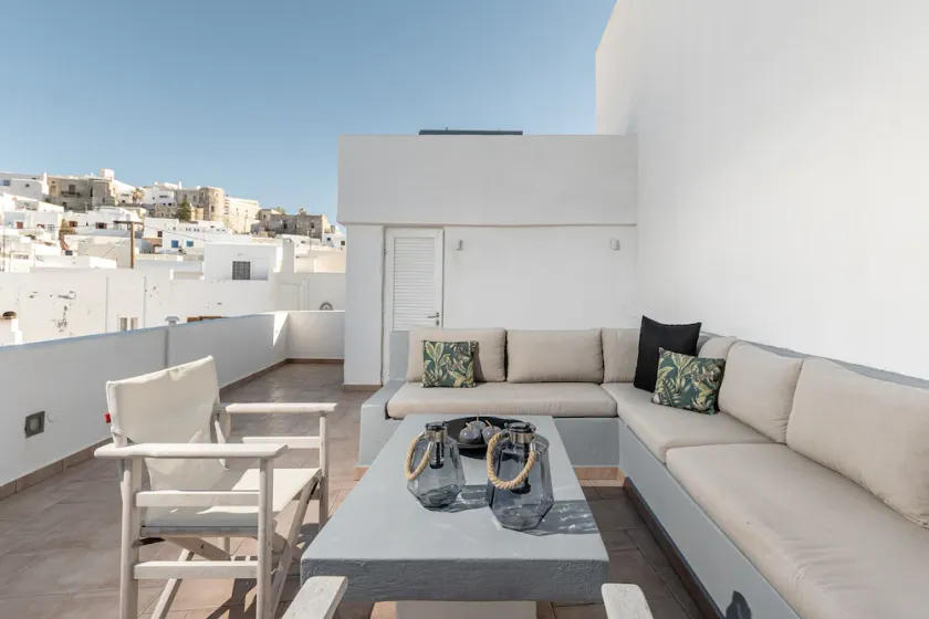 Une maison confortable et confortable dans la ville de Naxos - Image 1