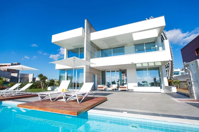 Beachfront Luxury Villa Tranquility - Image 1
