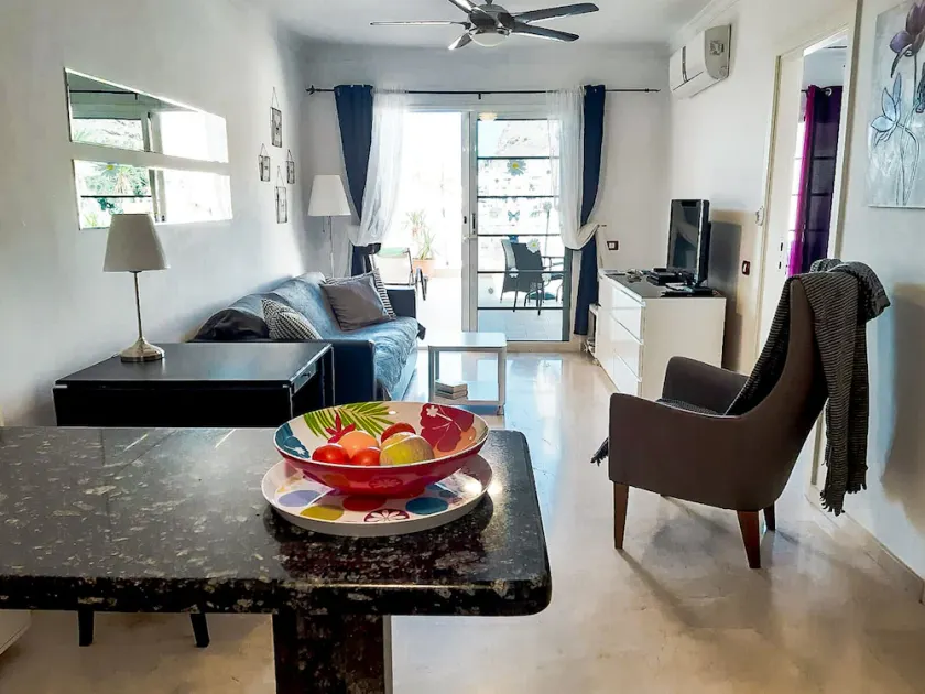  Beautiful Two bedroom apartment with spacious terrace, swimming pool and WIFI - Image 1