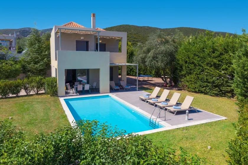 Villa Rubi by Villa Plus - Image 1